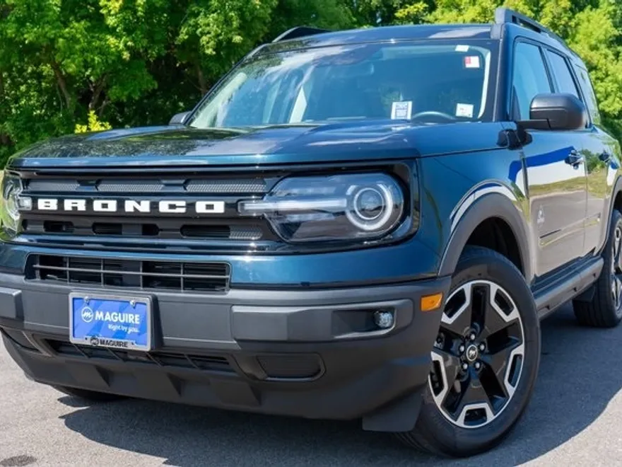 2023 Ford Bronco Sport Outer Banks photo 1
