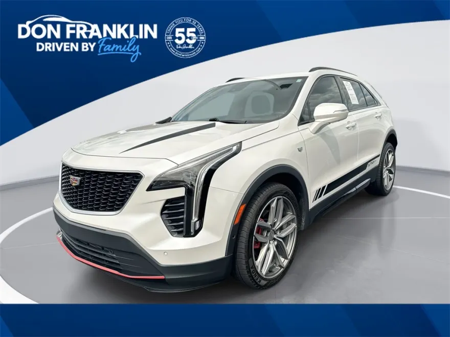 2020 Cadillac XT4 Sport photo 1