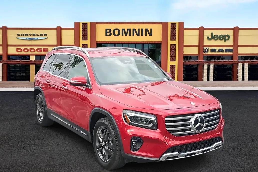 2024 Mercedes Benz GLB 250 photo 1
