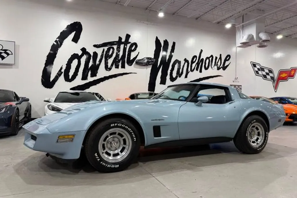 1982 Chevrolet Corvette Coupe photo 1