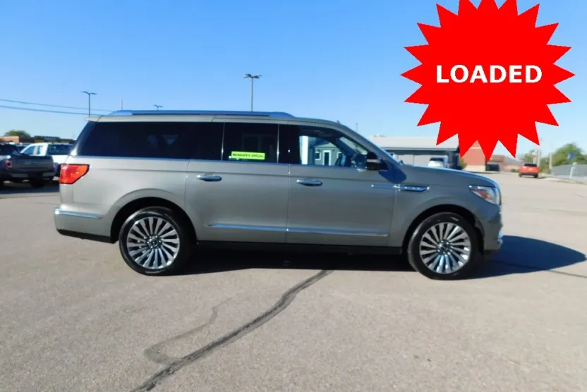 2019 Lincoln Navigator L Reserve photo 1
