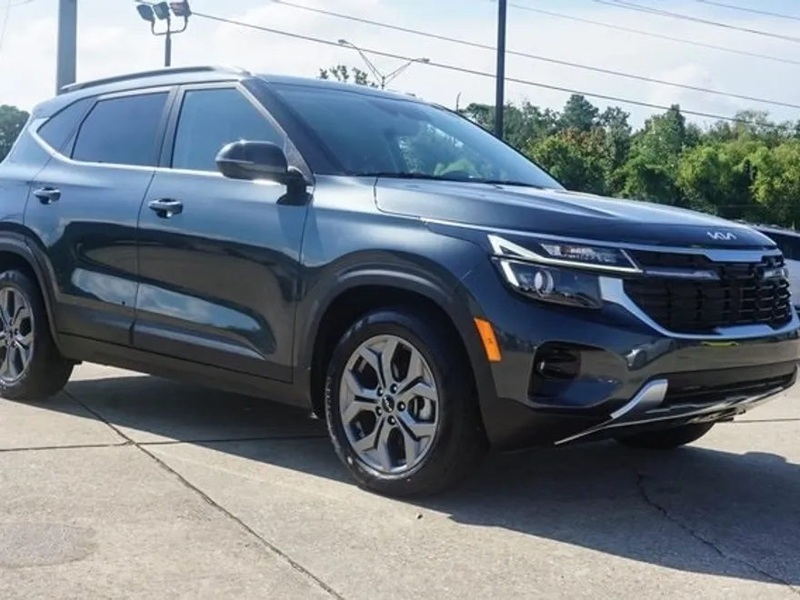 2024 Kia Seltos S X-Line photo 1