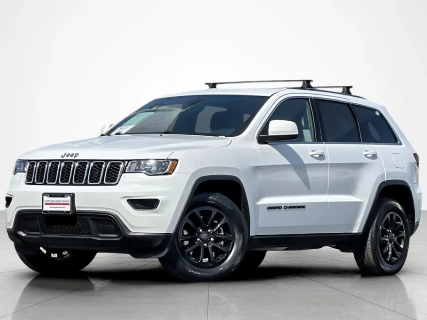 2021 Jeep Grand Cherokee Laredo E photo 1