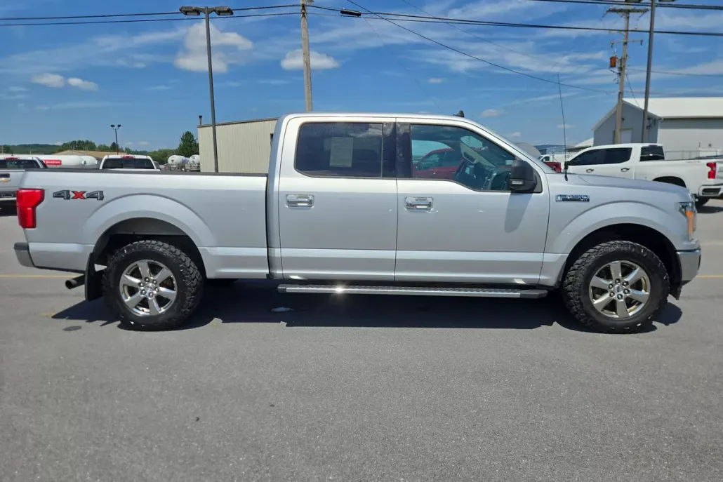 2019 Ford F-150 XLT photo 1