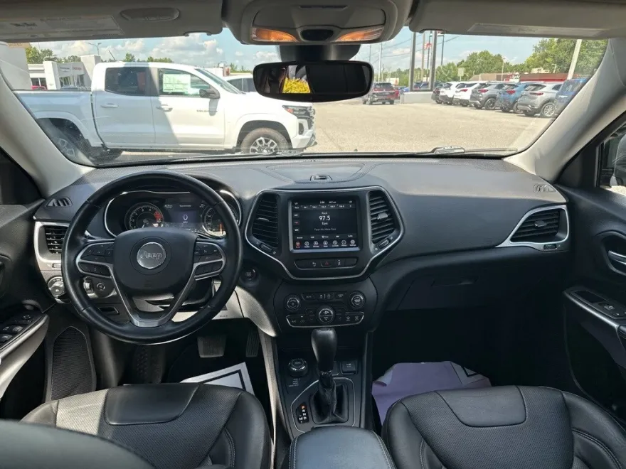 2021 Jeep Cherokee Latitude Lux photo 1