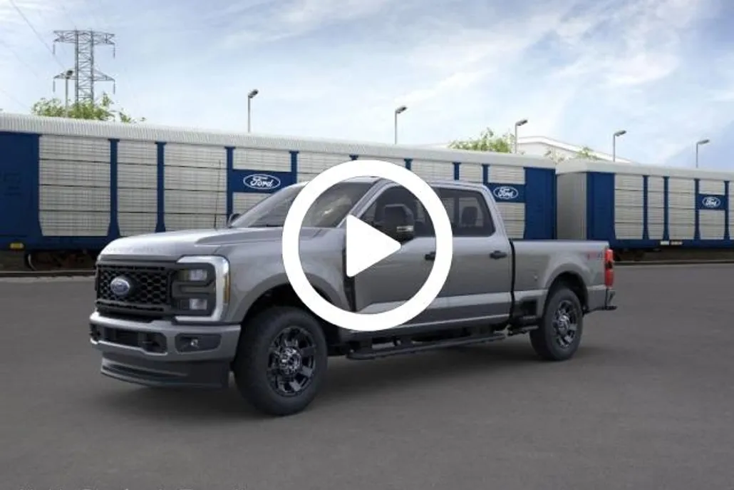 2025 Ford F-250 photo 1