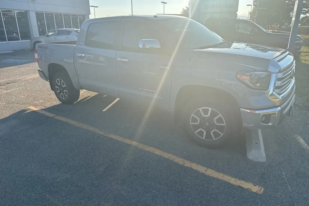 2019 Toyota Tundra Limited CrewMax photo 1