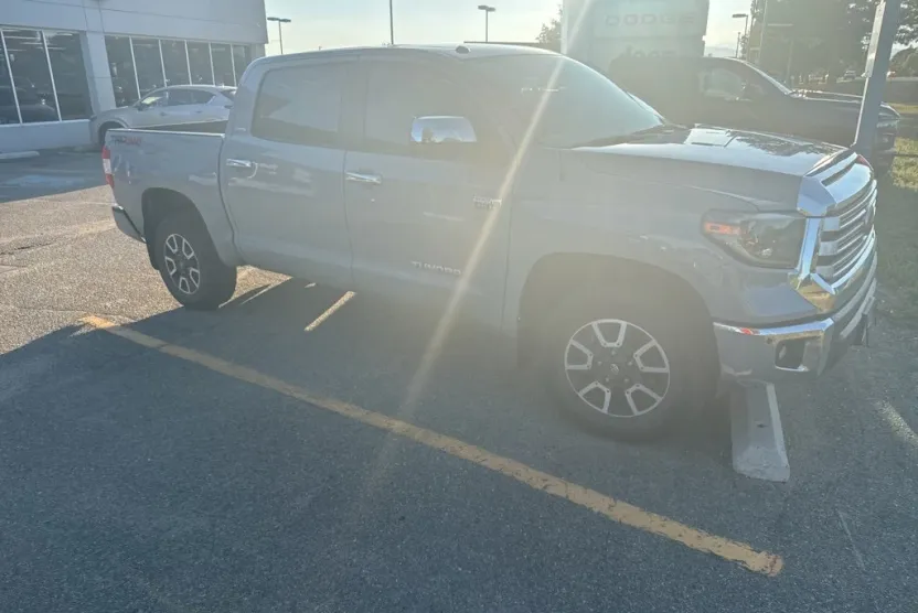 2019 Toyota Tundra Limited Grade photo 1