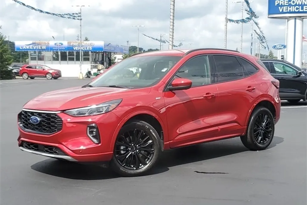 2023 Ford Escape ST-Line Elite photo 1