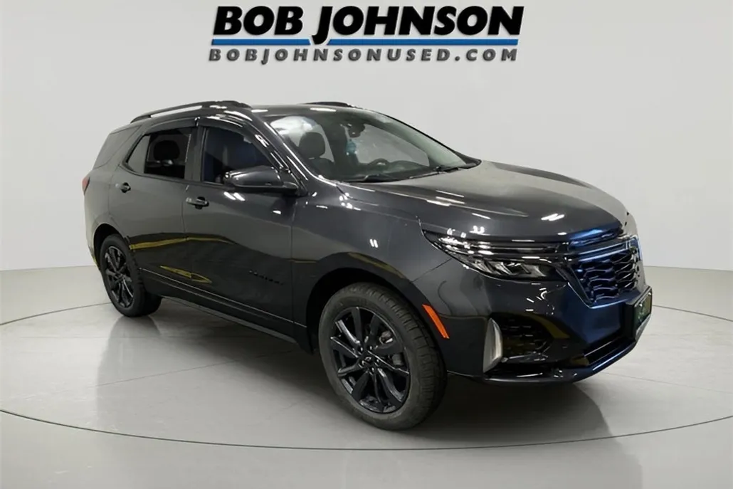 2023 Chevrolet Equinox RS photo 1