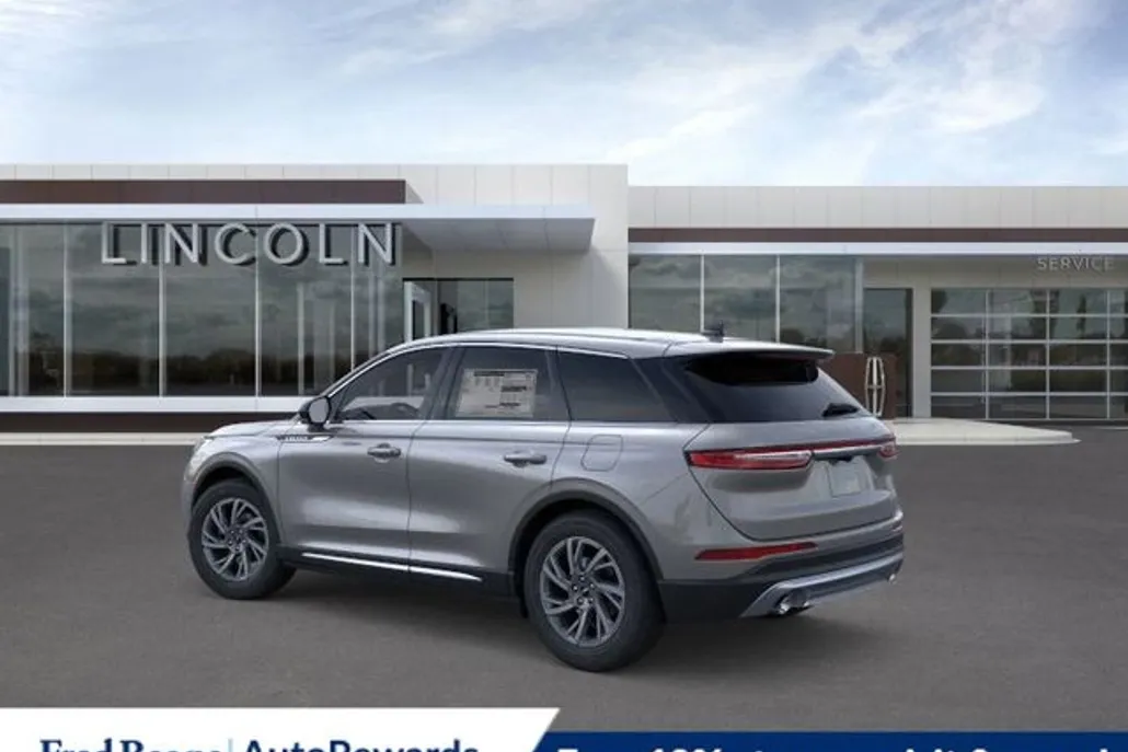 2025 Lincoln Corsair Premiere photo 1