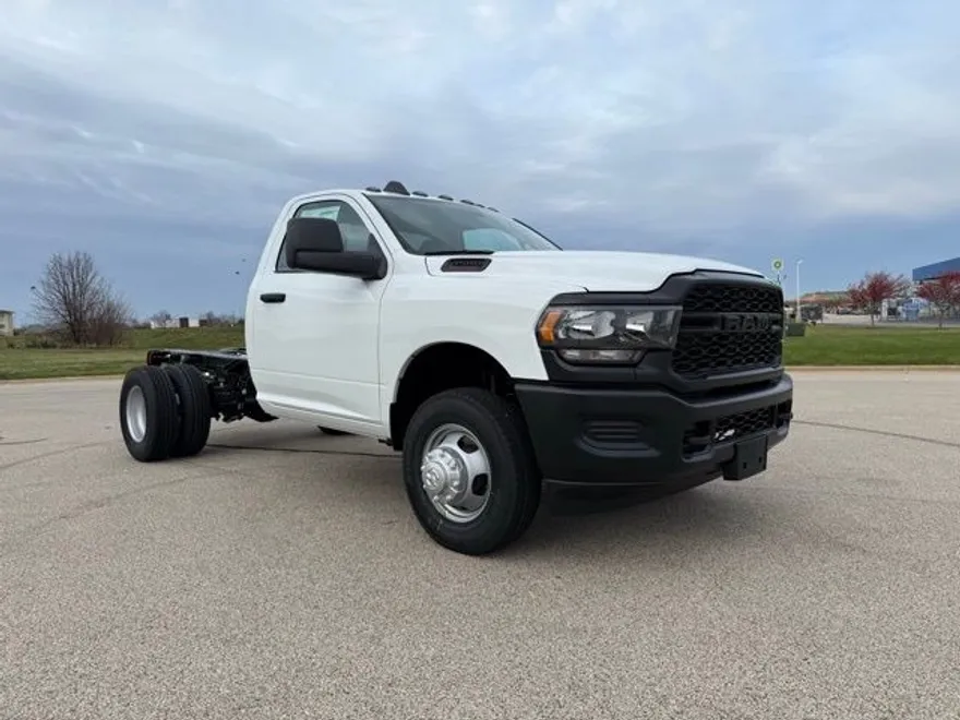 2024 Ram 2500 Tradesman photo 1