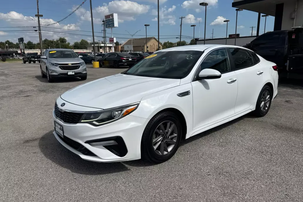 2020 Kia Optima LX SE photo 1