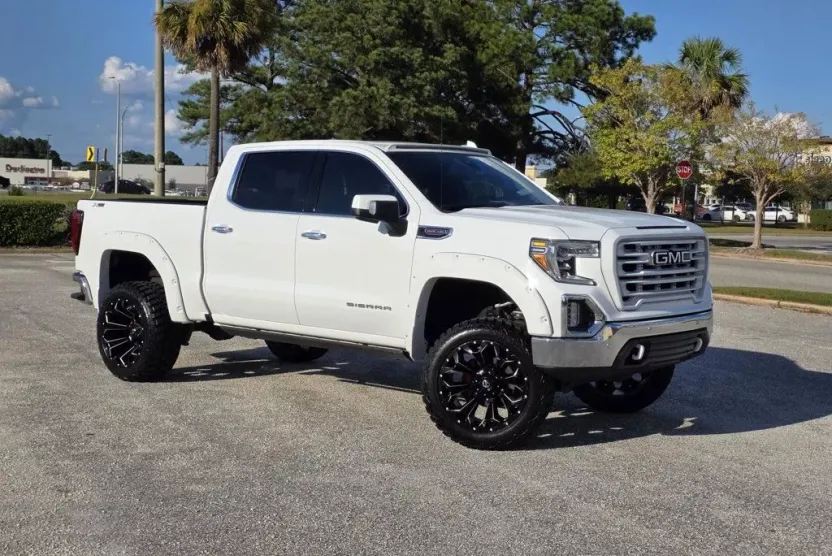 2020 Gmc Sierra 1500 SLT photo 1