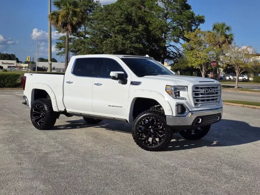 2020 Gmc Sierra 1500 SLT photo 1