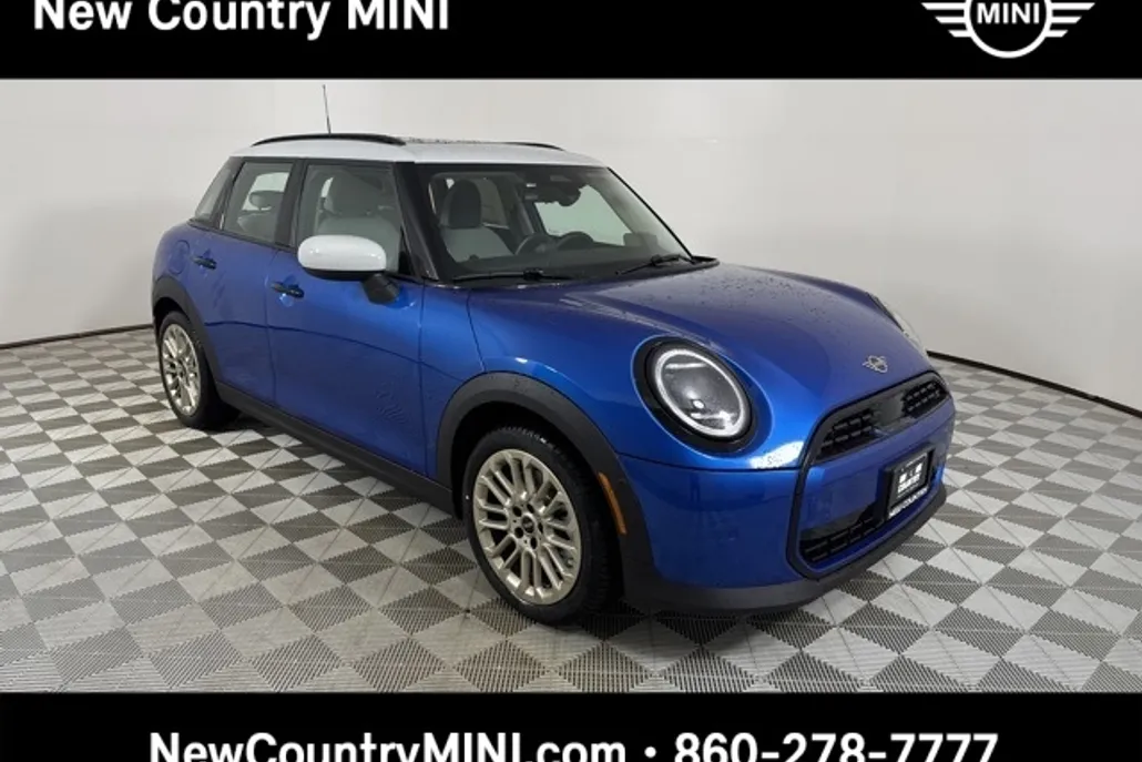 2025 Mini Cooper 4 Door Hardtop Signature photo 1