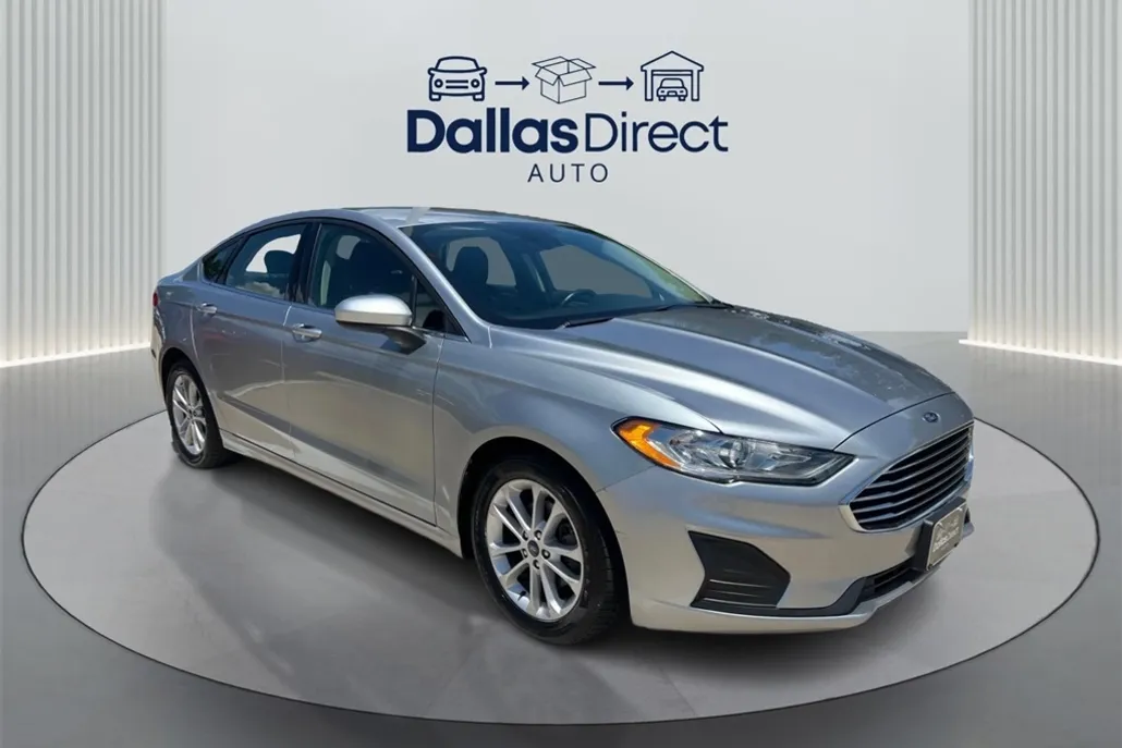 2020 Ford Fusion SE photo 1
