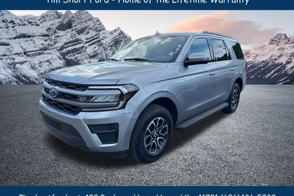 2024 Ford Expedition XLT photo 1
