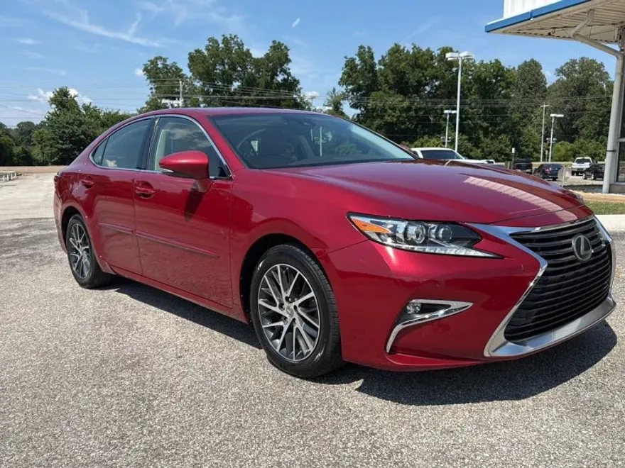 2016 Lexus ES 350 photo 1