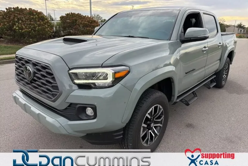 2023 Toyota Tacoma 4x4 SR photo 1