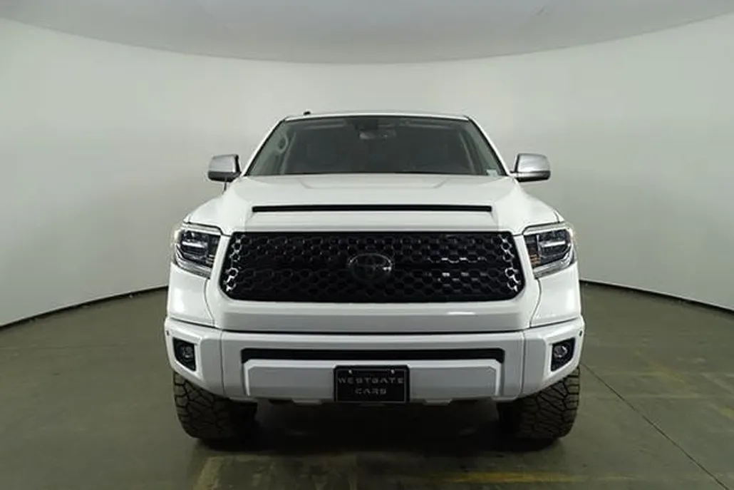 2018 Toyota Tundra Platinum photo 1