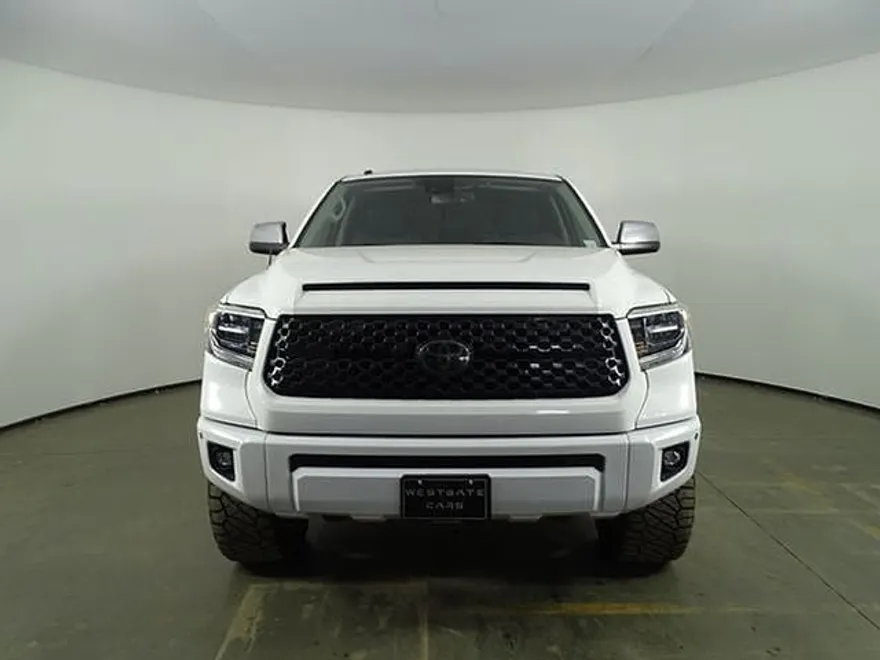 2018 Toyota Tundra Platinum photo 1
