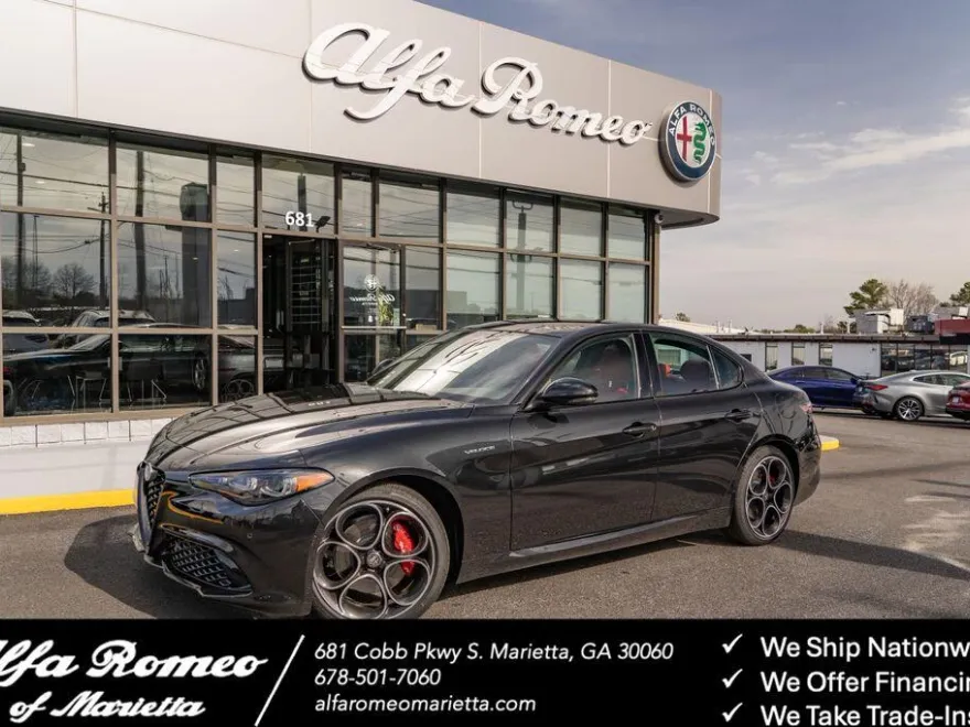 2025 Alfa Romeo Giulia SPRINT photo 1