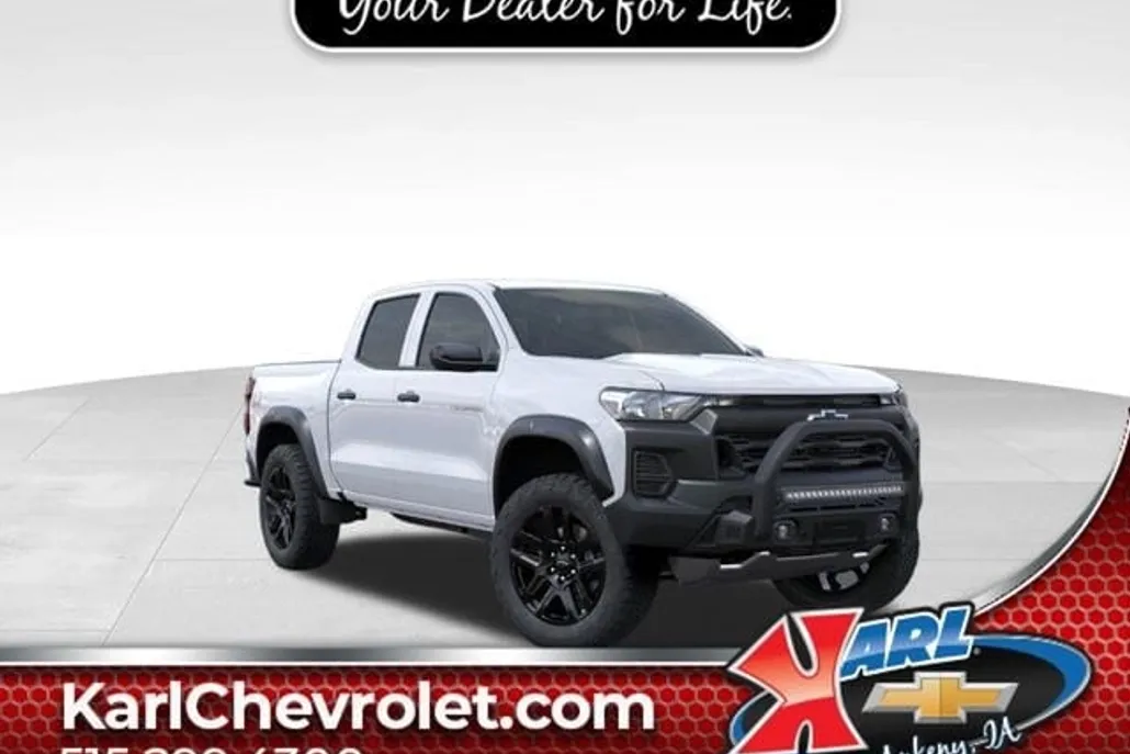2025 Chevrolet Colorado Trail Boss photo 1