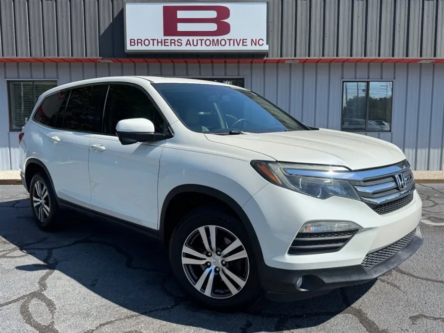 2016 Honda Pilot EX-L photo 1