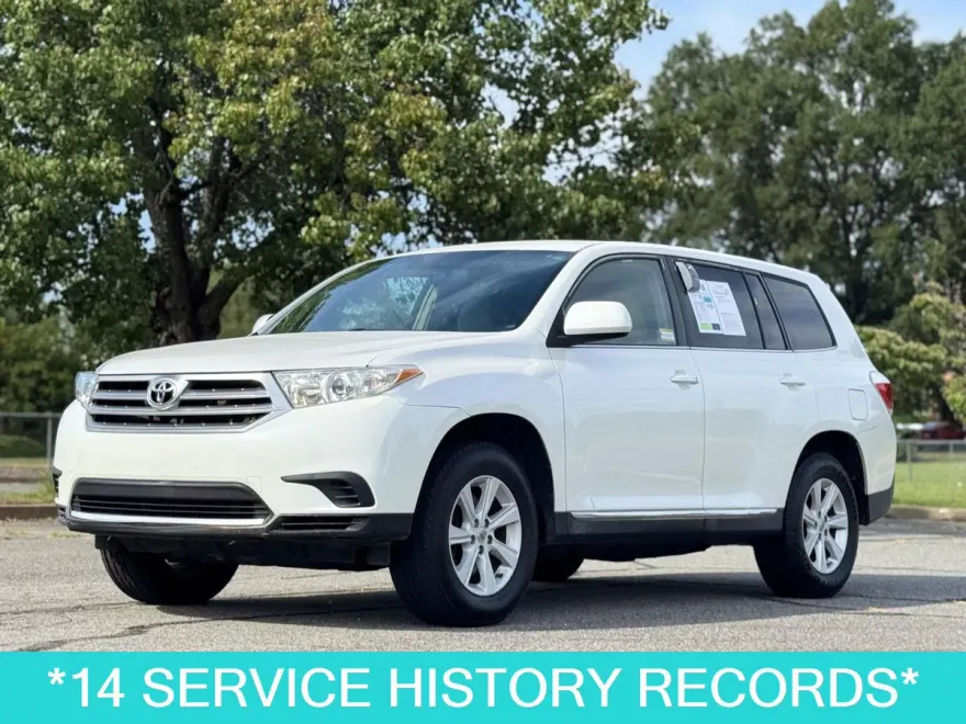 2013 Toyota Highlander Base Plus photo 1