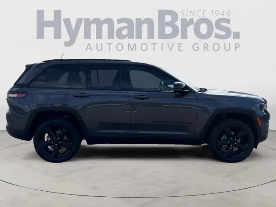 2023 Jeep Grand Cherokee Altitude photo 1