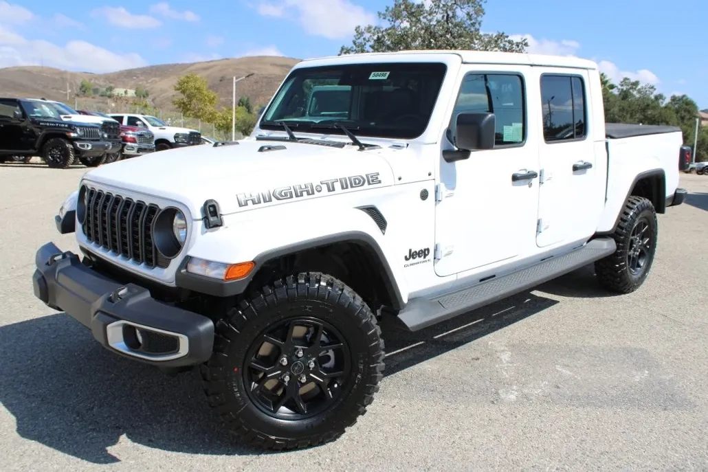 2025 Jeep Gladiator Sport photo 1