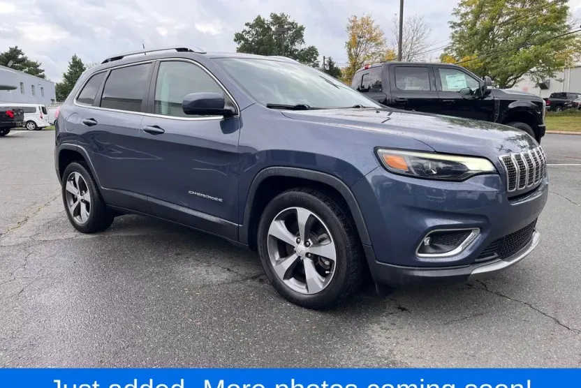 2019 Jeep Cherokee Limited photo 1