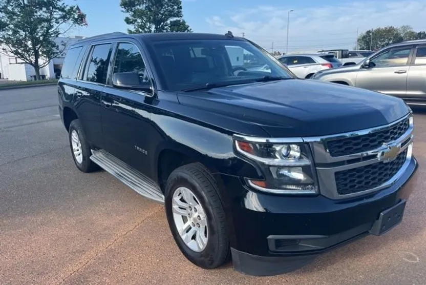 2015 Chevrolet Tahoe LT photo 1