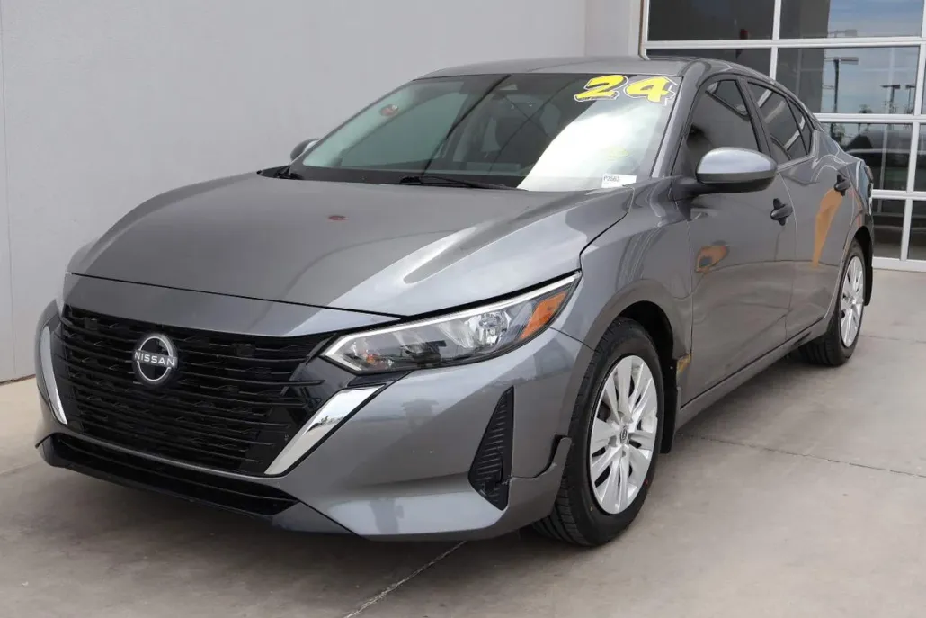 2024 Nissan Sentra S photo 1