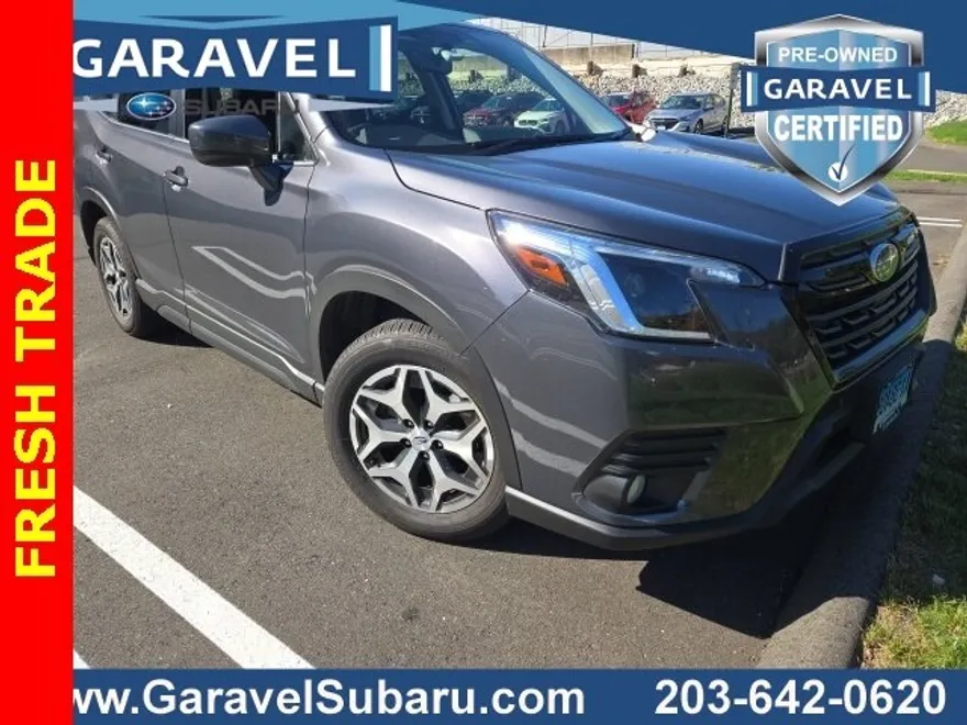 2023 Subaru Forester Premium photo 1