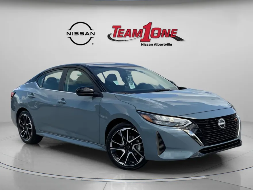 2025 Nissan Sentra SR photo 1