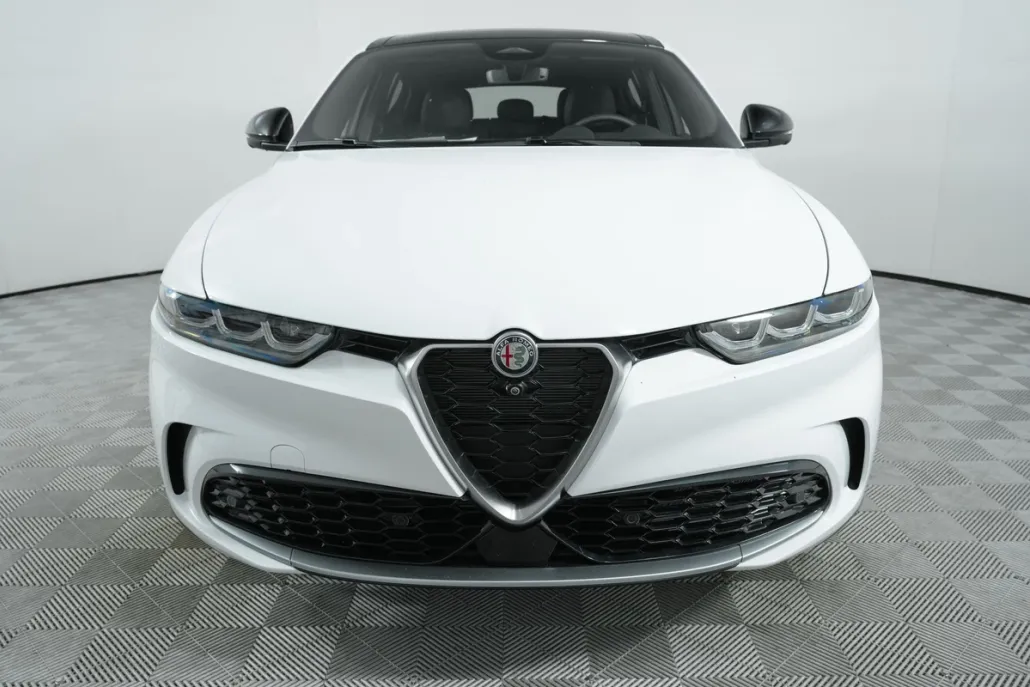 2024 Alfa Romeo Tonale Ti photo 1