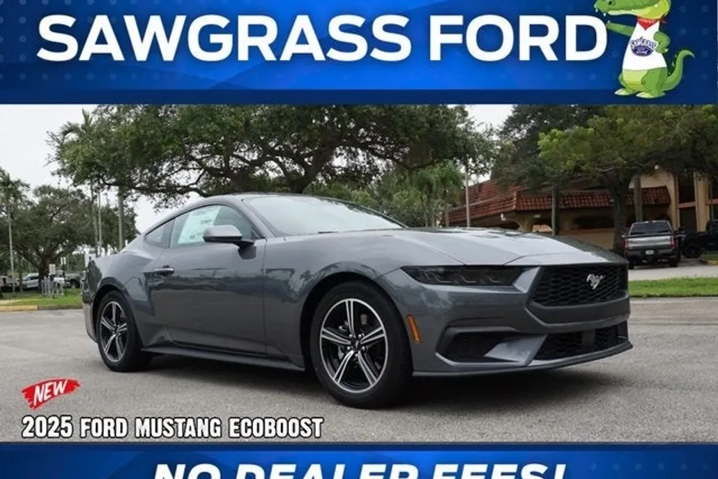 2025 Ford Mustang EcoBoost photo 1
