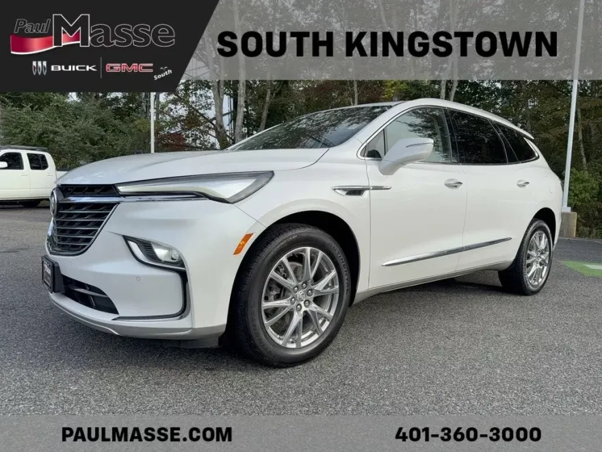 2023 Buick Enclave Essence photo 1