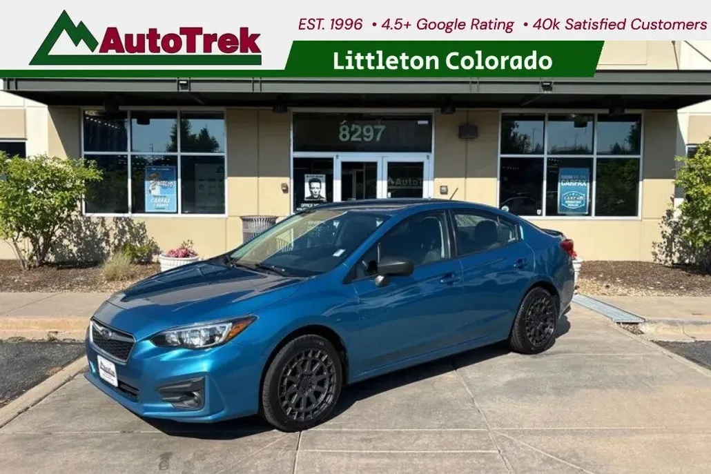 2017 Subaru Impreza 2.0i photo 1