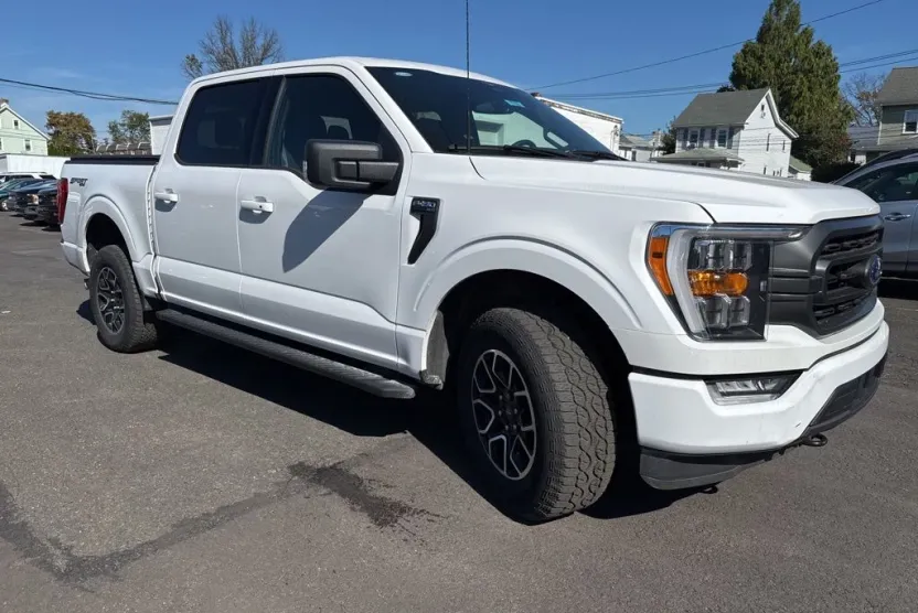 2023 Ford F-150 XLT photo 1