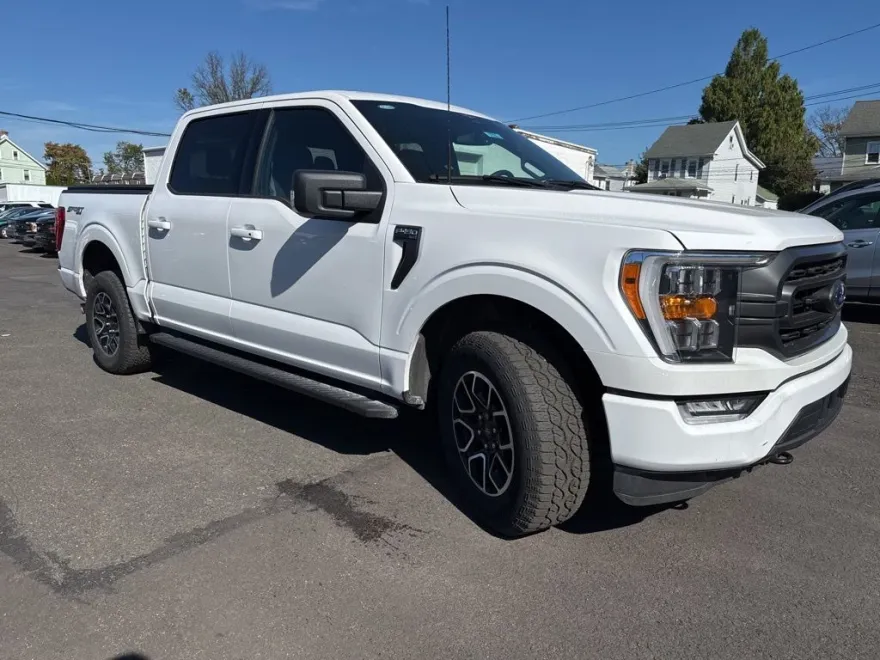 2023 Ford F-150 XLT photo 1
