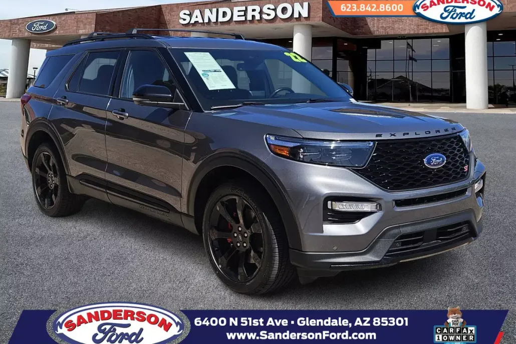2022 Ford Explorer ST photo 1
