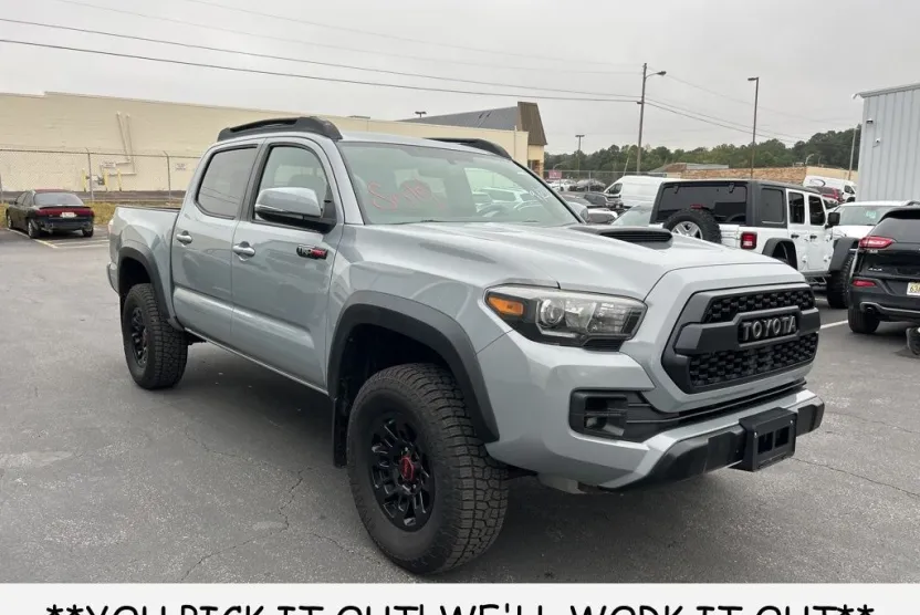 2017 Toyota Tacoma TRD Pro V6 photo 1