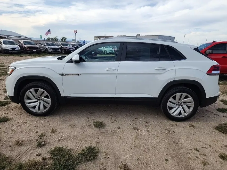 2021 Volkswagen Atlas Cross Sport SE Technology photo 1