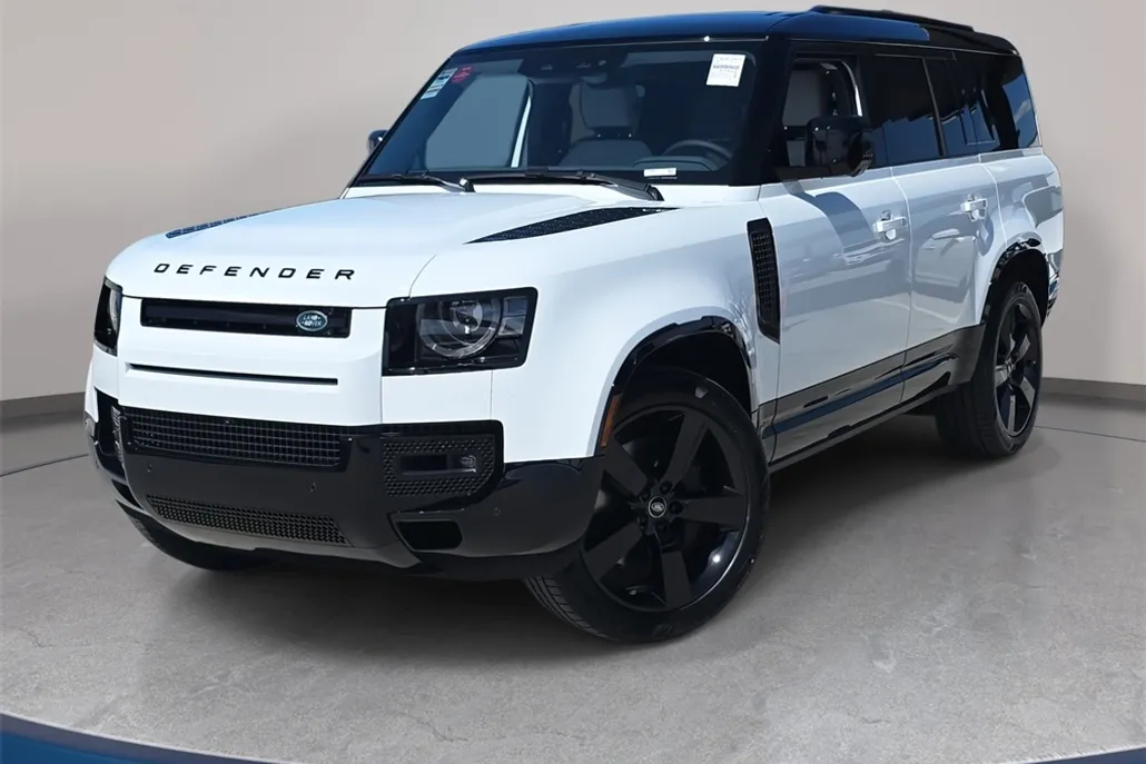 2025 Land Rover Defender 130 X-Dynamic SE photo 1