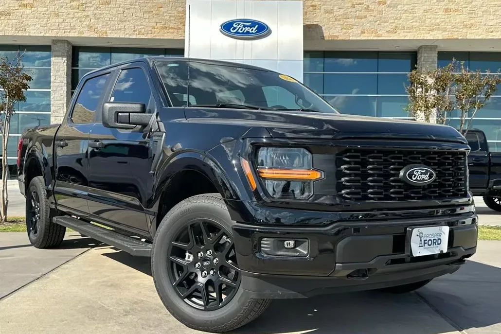 2025 Ford F-150 STX photo 1