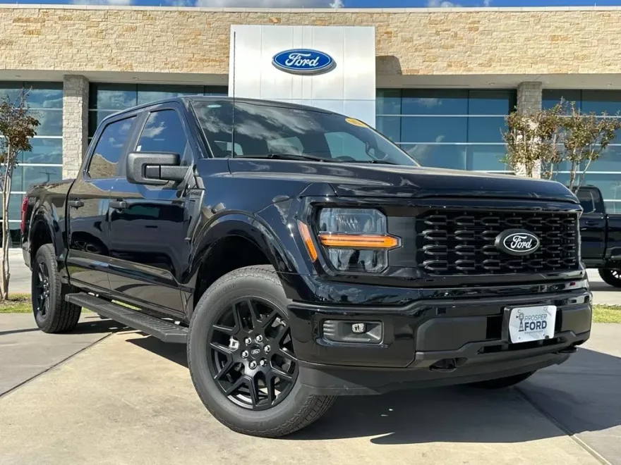 2025 Ford F-150 STX photo 1
