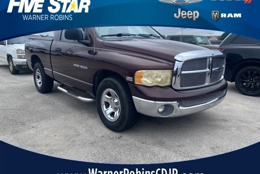 2004 Dodge Ram SLT photo 1